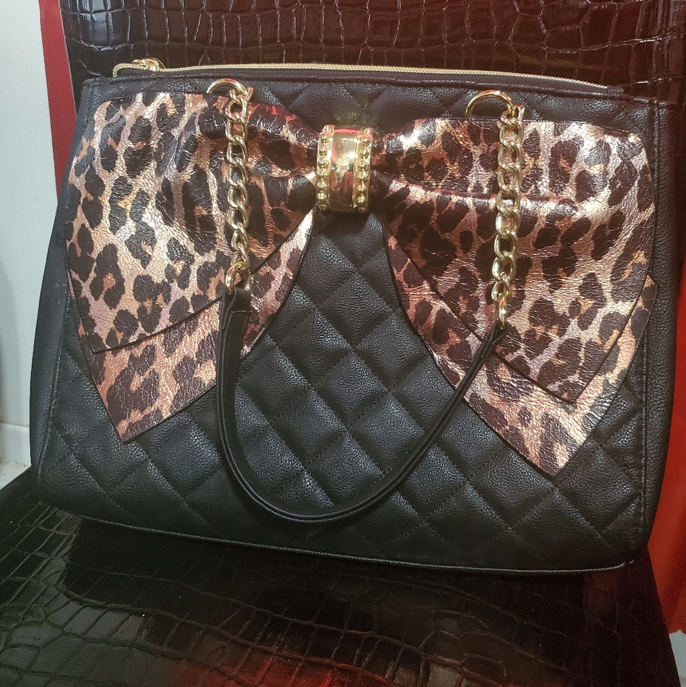 Betsey Johnson Black Quilted faux leather cheetah print bow chain strap tote